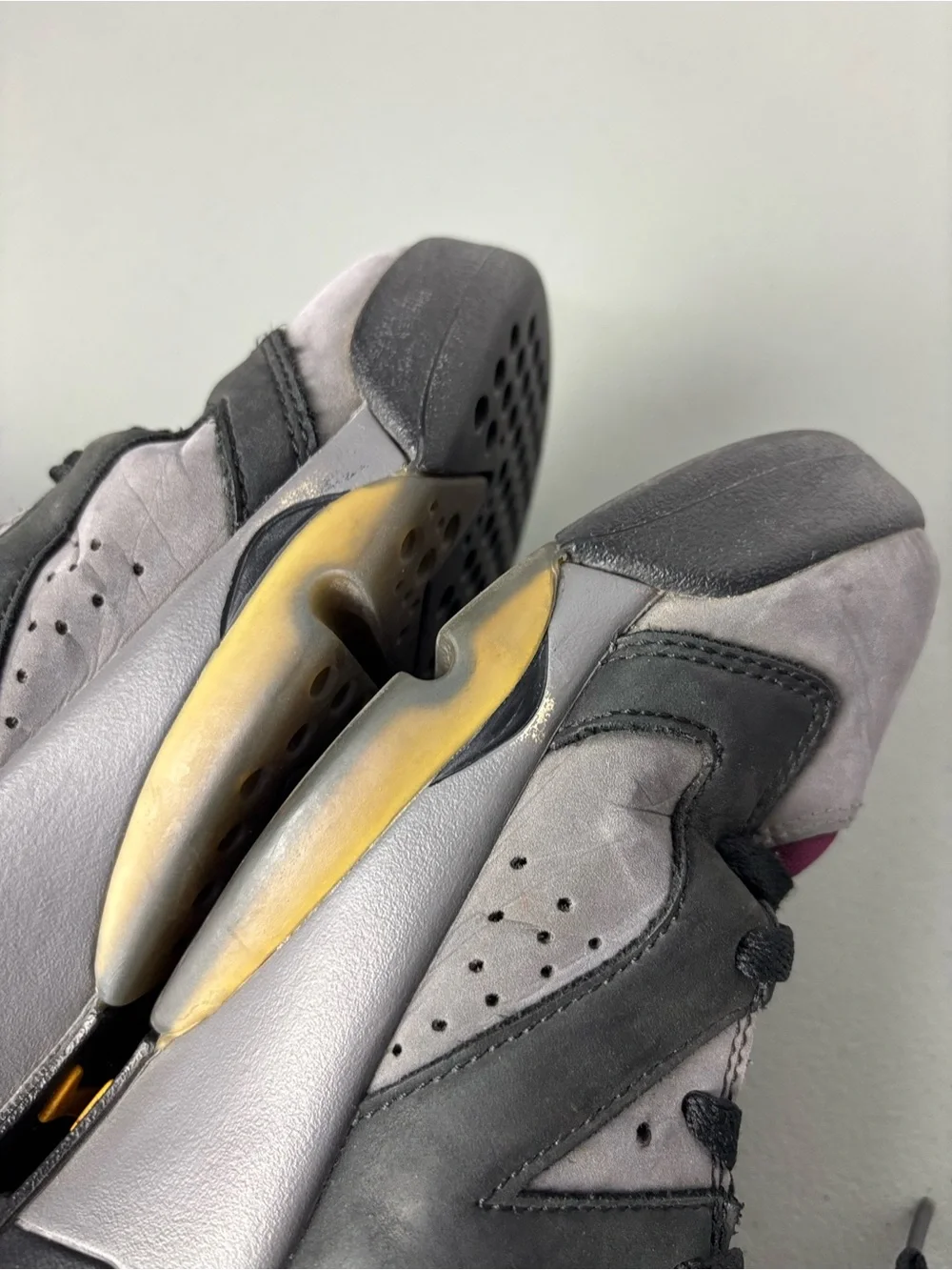Jordan 6 Retro Bordeaux Men's Athletic Basketball Sneakers 11 Black Gray